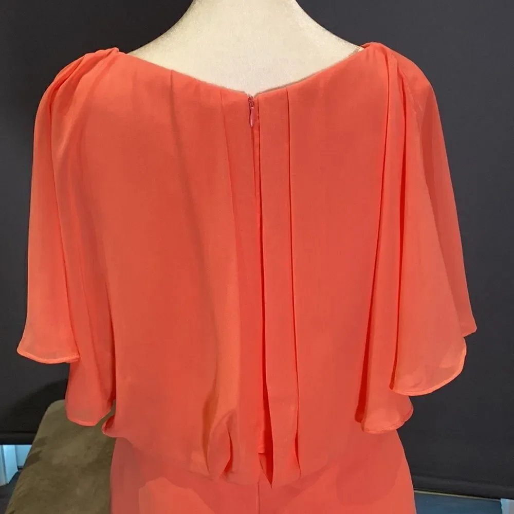 Women’s Chiffon Knee Length Dress with Draping Sleeves & Zip Up Back Size 12